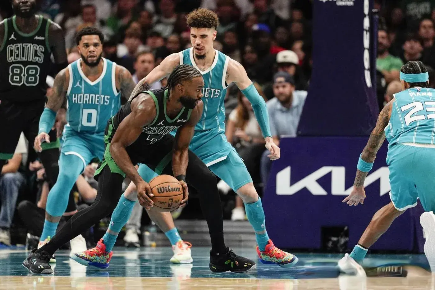 马克莫拉莱, 里奇斯是一