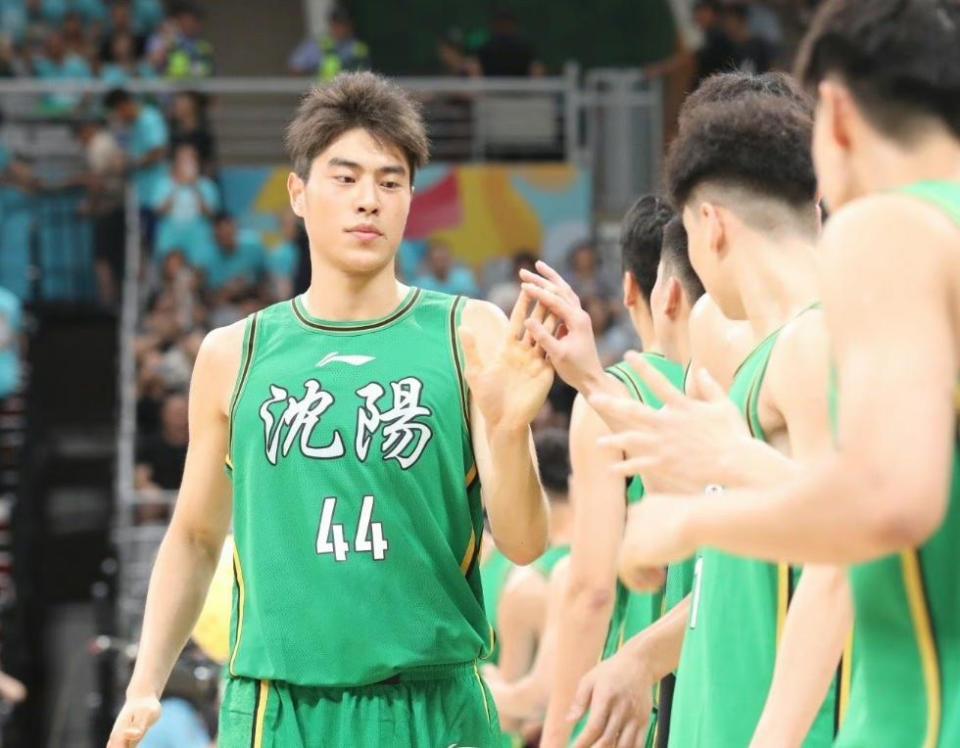 HwAA, bt, 作为蒋兴权