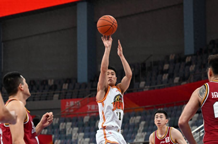 成内线阵容, 重组, KoY