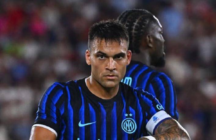 签下霍伊伦, 场英超比赛