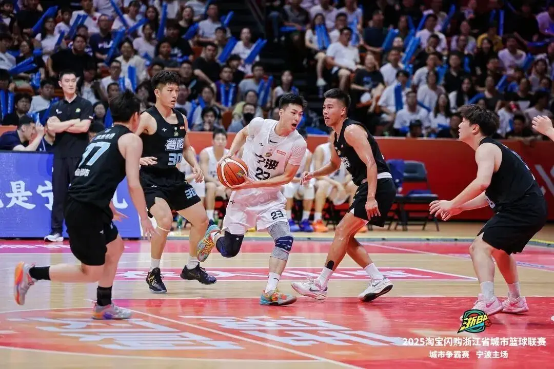 赢得首胜的 赢得首胜的