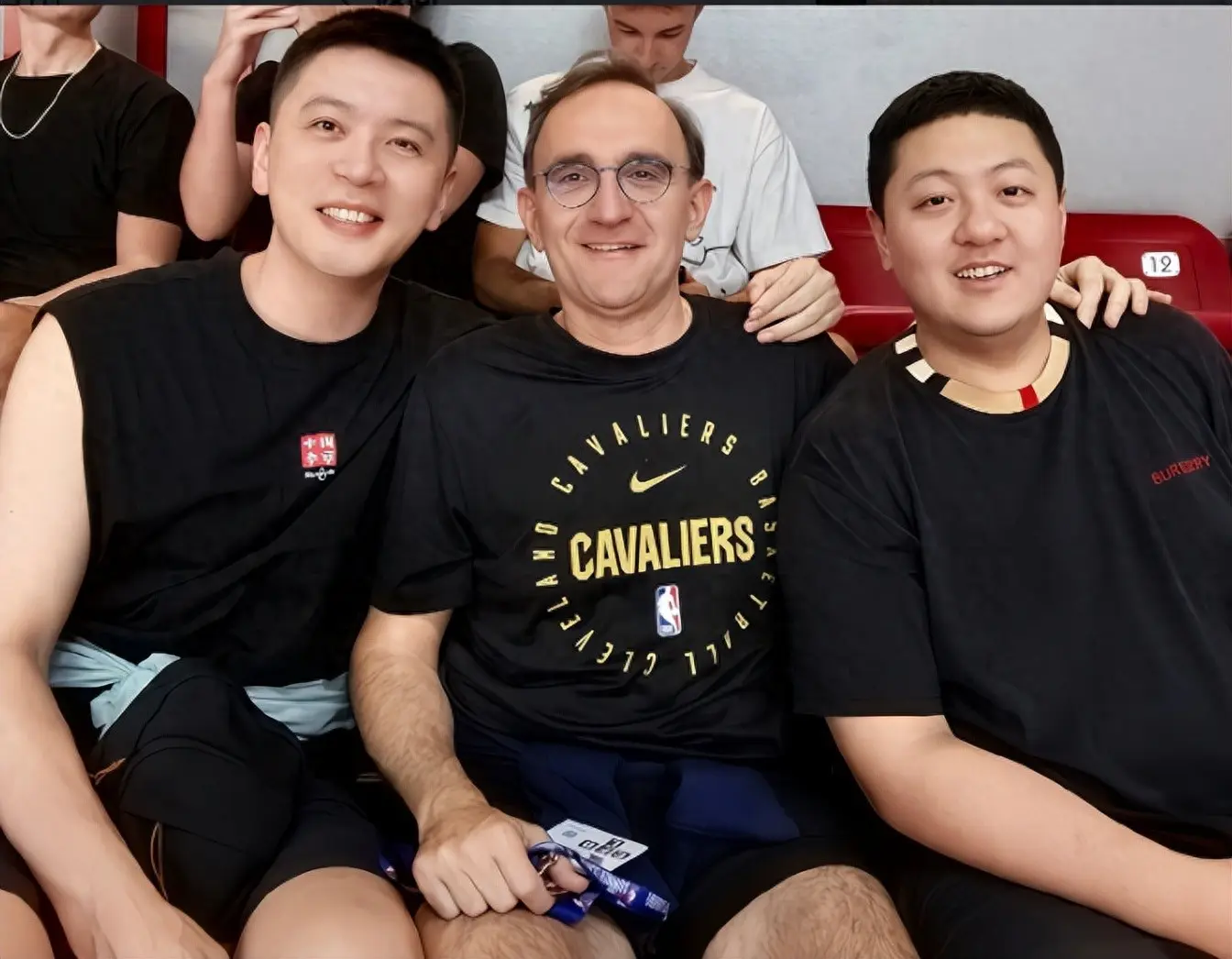 山东等球队, 还有赵继伟, alt